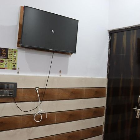 Hotel K.D.Dham Near Prem Mandir1 Vrindāvan Zewnętrze zdjęcie
