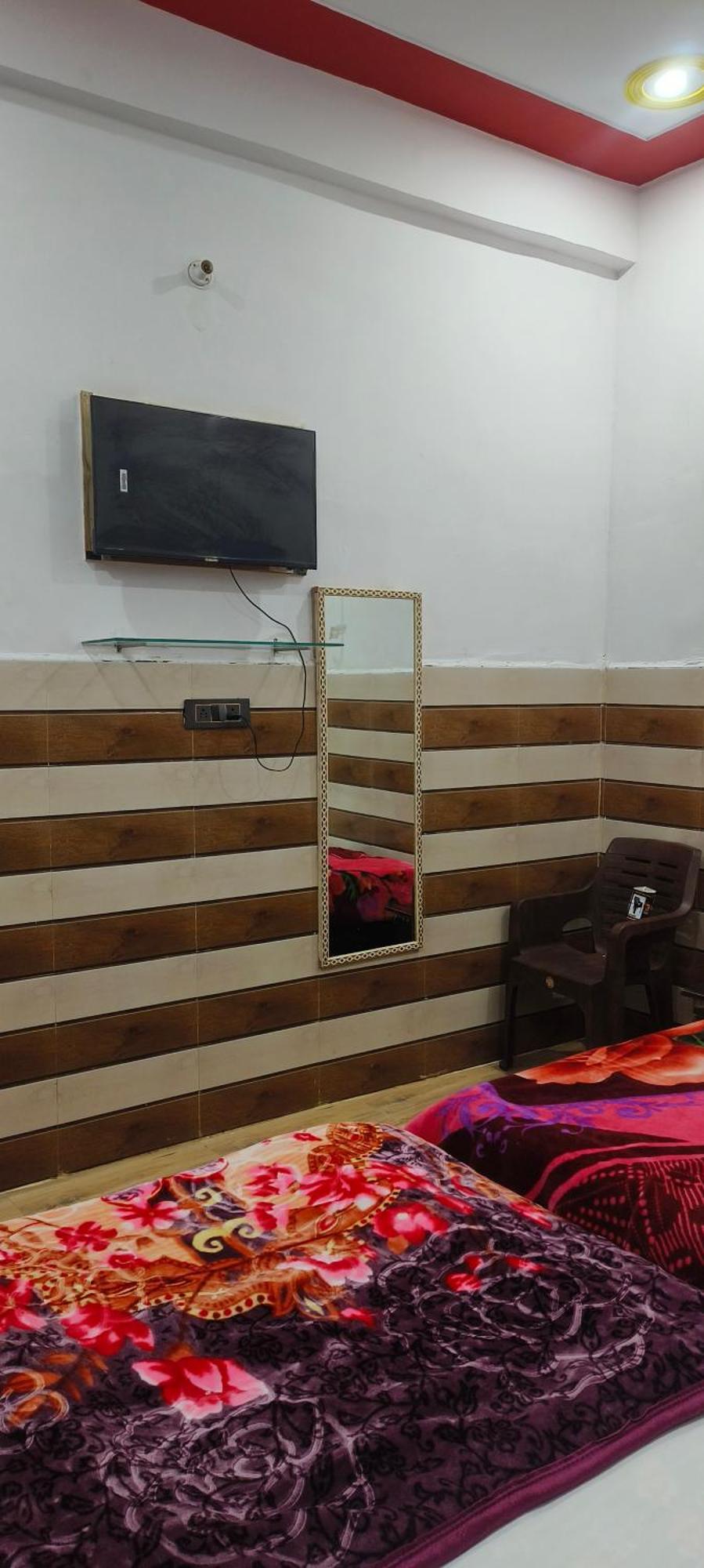 Hotel K.D.Dham Near Prem Mandir1 Vrindāvan Zewnętrze zdjęcie