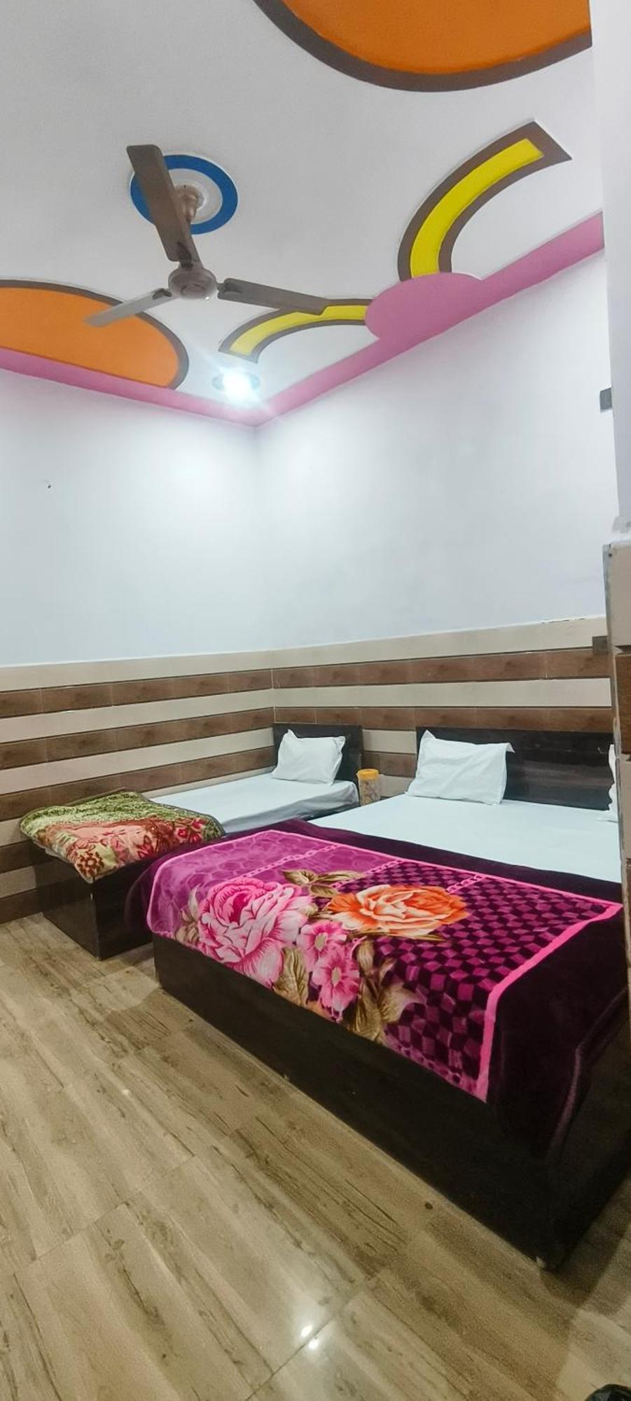 Hotel K.D.Dham Near Prem Mandir1 Vrindāvan Zewnętrze zdjęcie