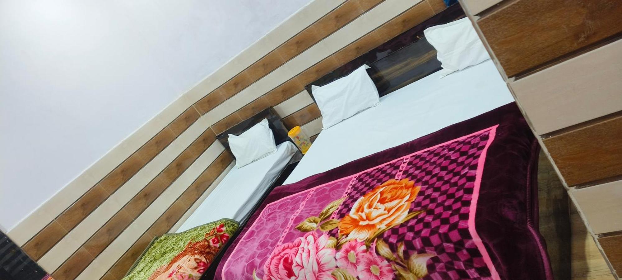 Hotel K.D.Dham Near Prem Mandir1 Vrindāvan Zewnętrze zdjęcie