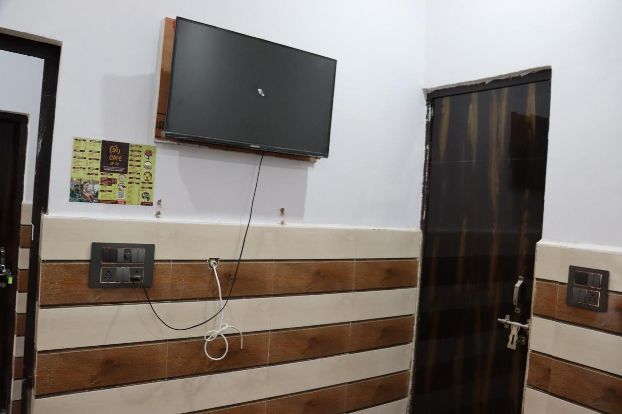 Hotel K.D.Dham Near Prem Mandir1 Vrindāvan Zewnętrze zdjęcie